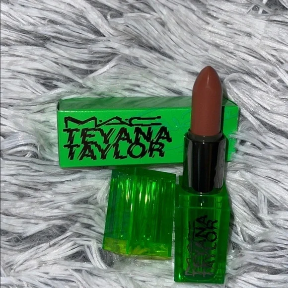 MAC Cosmetics Teyana Taylor lipstick I have a man - Picture 5 of 14